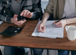 年末調整をしなくていい人と必要な人の違いって何？